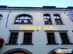 ĽHOFBRAUHAUSơ^